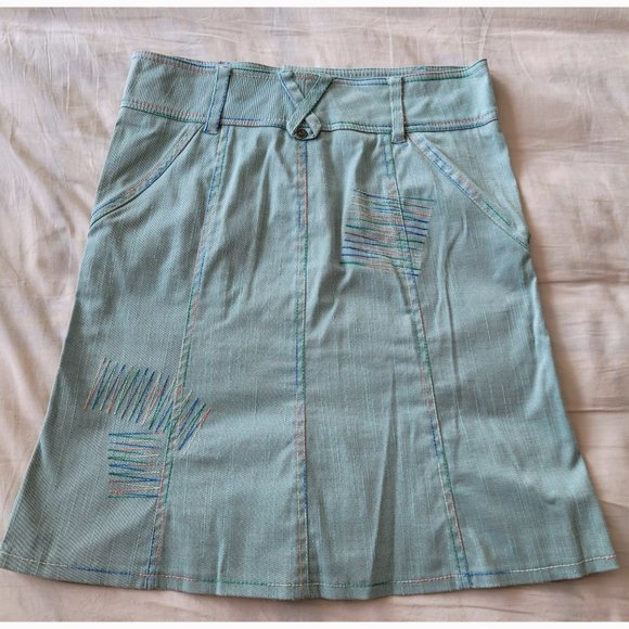 BCBGirls Light Wash Jean Skirt (Size 2) - Picture 2 of 8